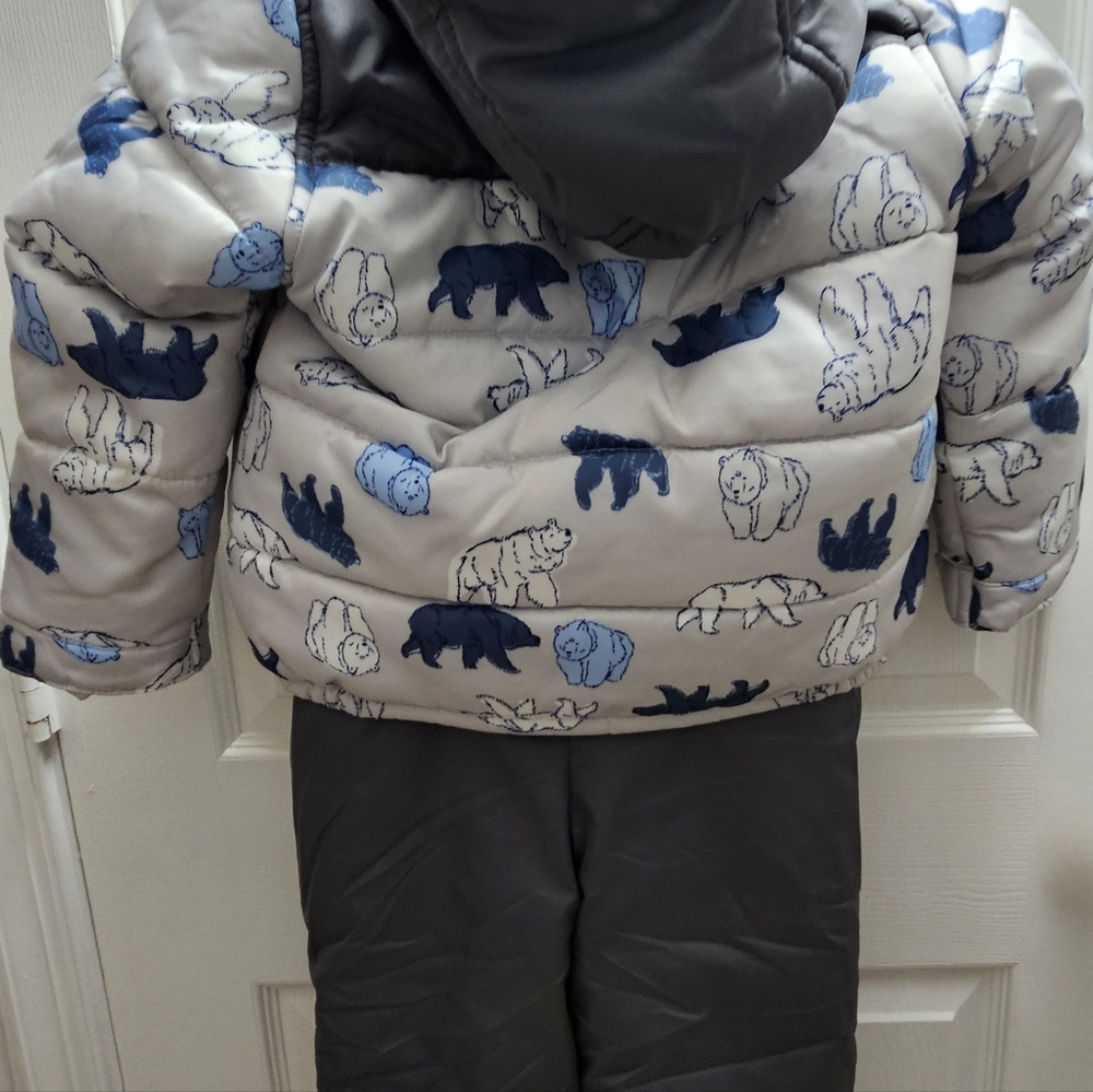 Snow suite - Picture 5 of 7